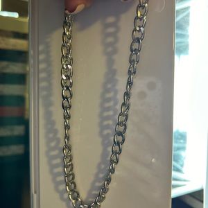 Silver chain linked necklace